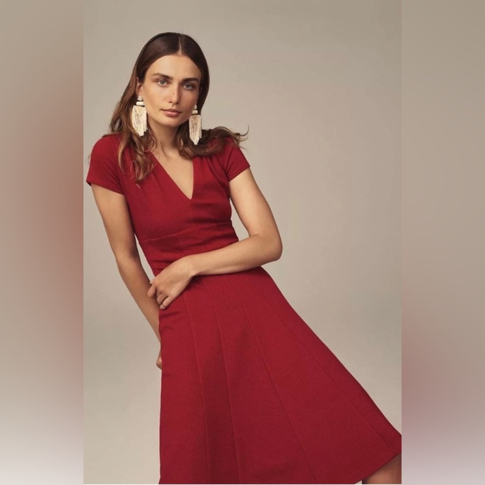 EUC Anthropologie Maeve Red V-Neck Short Sleeve Fit-and-Flare Dress in Medium - Picture 2 of 11